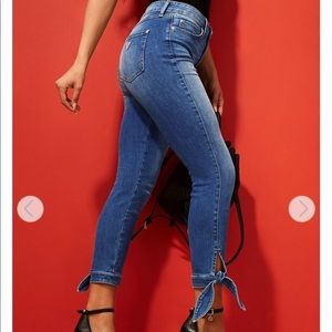 NWOT high rised tie skinny jeans